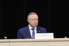 Александр Беглов: Город со школьной скамьи ориентирует молодёжь на получение инженерно-технических специальностей