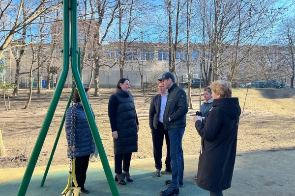 Продолжаются обходы кварталов для проверки состояния благоустройства, качества уборки, общего состояния территории