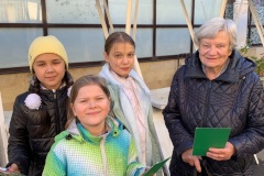 Ребята дневного отделения ГБУСОН "ЦСПСиД "Аист" поздравили бабушек и дедушек!