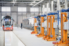 Александр Беглов: Депо трамвайной линии «Купчино-Шушары-Славянка» оснащено двенадцатью большегрузными подъемниками петербургского производства