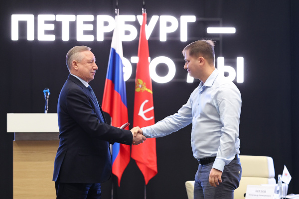 Вручение почетных знаков «Строителю Санкт‑Петербурга» III степени