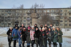 Сотрудники «Жилкомсервиса № 1 Фрунзенского района» возложили цветы к подножию монумента маршалу Советского Союза Георгию Константиновичу Жукову