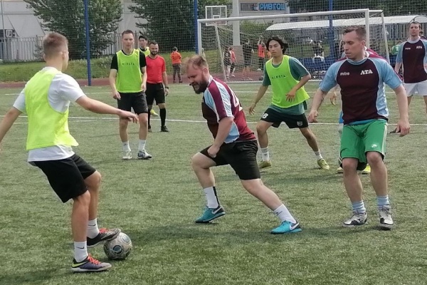 Спортивные соревнования по стритболу и мини-футболу среди ВУЗов, ССУЗов и трудовых коллективов Выборгского района
