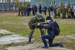 Будущие защитники Отечества познакомились со службой в армии