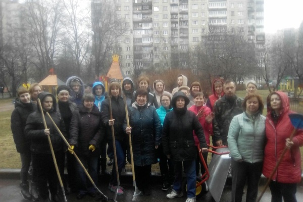 Более 15 с половиной тысяч человек приняли участие в общегородском субботнике на территории Фрунзенского района