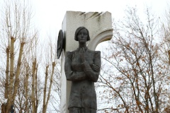 В Невском районе почтили память павших защитников города в 81-ю годовщину прорыва блокады Ленинграда