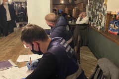 Владельцы шести баров и ресторанов будут оштрафованы за нарушение запрета на работу в праздничные дни