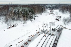 Из простого берега реки в современную набережную