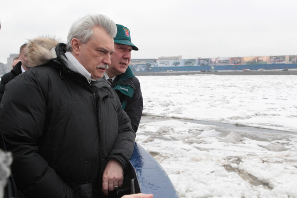 «Невская застава» успешно борется с ледяными заторами