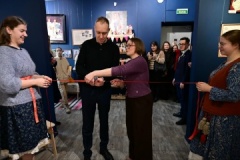 В  Петроградском районе открылась выставка, посвящённая традициям народов России