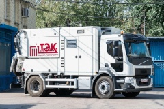 Автопарк ТЭКа пополнился уникальным вакуумным экскаватором