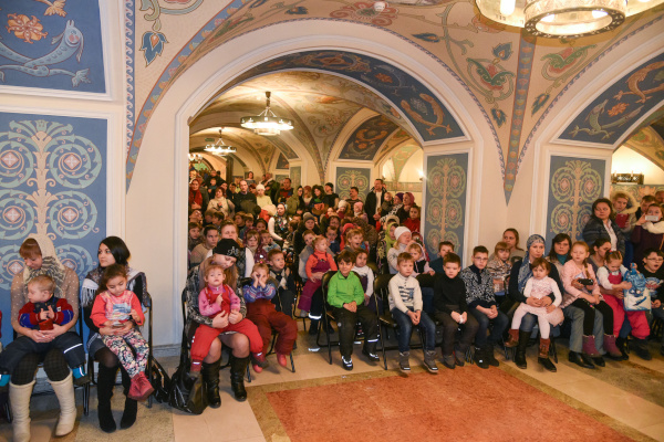 В Морском Соборе прошла Рождественская программа для детей