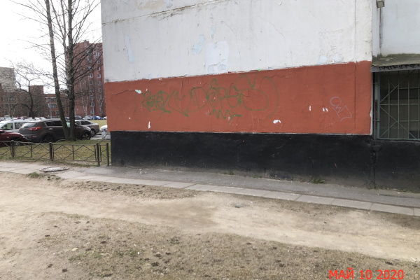 Государственная жилищная инспекция Санкт‑Петербурга выборочно проверила выполнение  мероприятий по сбору и вывозу ТБО, содержанию лестничных клеток, контейнерных площадок, фасадов и территорий многоквартирных домов Санкт‑Петербурга