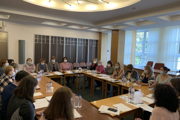 В администрации Кировского района состоялся Круглый стол «Воспитательного дома»