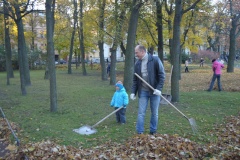 В Петербурге стартовал осенний месячник по благоустройству