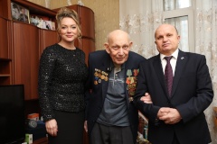 В преддверии Нового года: Встреча с героем, человеком с удивительной судьбой