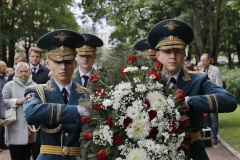 В Московском парке Победы возложили цветы в память о жертвах блокады