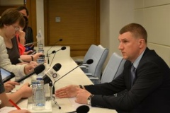 Председатель Комитета по тарифам Санкт‑Петербурга Дмитрий Коптин на пресс конференции заявил о снижении нормативов потребления на отопление и общедомовые нужды по холодному и горячему водоснабжению на территории Санкт‑Петербурга с 01 июня 2013