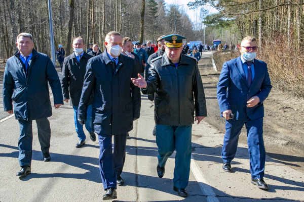 Александр Беглов посетил комплексные учения Санкт‑Петербургского подразделения МЧС России по ликвидации последствий паводков и природных пожаров