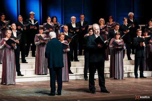 Певческая капелла Санкт‑Петербурга дала серию концертов в Сибири. 25 апреля 2018 года