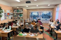 Специалисты молодежного креативного объединения «Молоко» провели профконсультацию в школе № 312