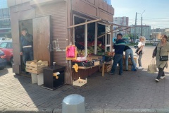 Жители города активно включились в борьбу с нелегальной торговлей