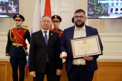 Председатель общественного совета Калининского района получил госнаграду за восстановление Мариуполя