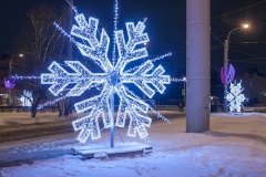 Дополнительное новогоднее оформление района