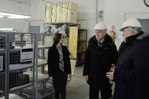 Глава Фрунзенского района Константин Серов посетил с рабочим визитом завод ЗАО «НПО Специальных Материалов»