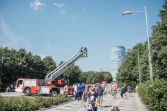 В парке 300-летия Петербурга прошел фестиваль "Мой папа - пожарный, мой папа - герой"