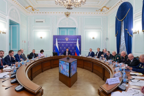 Совещание по координации работы органов власти регионов СЗФО по обеспечению общественно‑политической стабильности и безопасности в период подготовки и проведения единого дня голосования