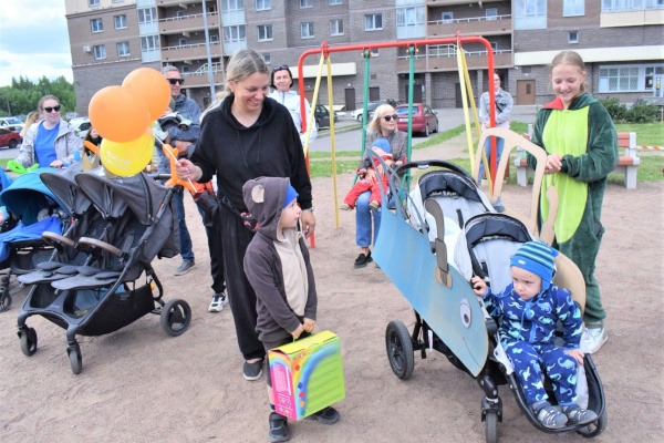 Парад колясок ко Дню семьи, любви и верности