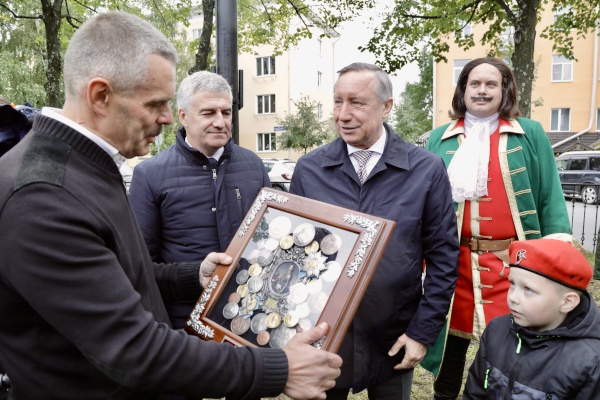 Открытие в Петрозаводске Аллеи Санкт‑Петербурга
