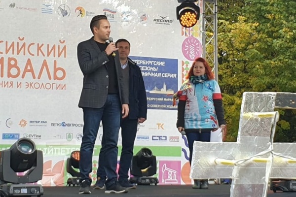 Экономить воду, тепло и свет призвал председатель Комитета по природопользованию Денис Беляев на фестивале энергосбережения и экологии «ВместеЯрче-2019»