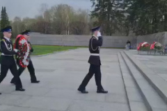 На Пискаревском мемориальном кладбище состоялась районная акция "Вахта памяти"