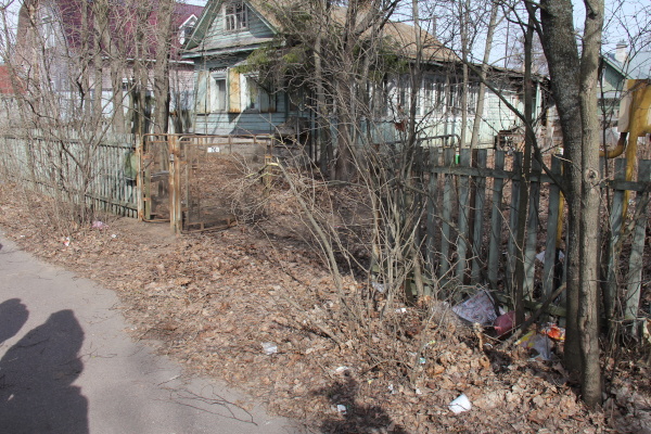 В Курортном районе прошла первая добровольческая акция в кварталах малоэтажной застройки «Чистота за забором».