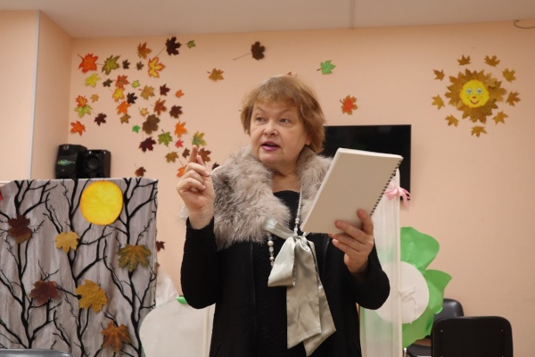 В Комплексном центре социального обслуживания Петроградского района состоялся яркий капустник