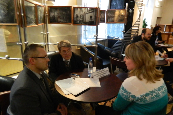 Под крылом Петербурга