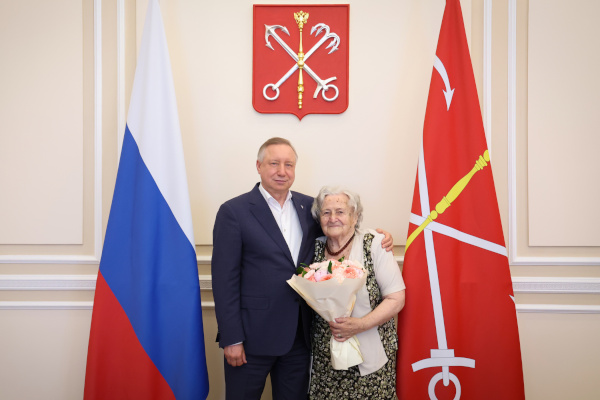 Встреча с председателем правления общества «Жители блокадного Ленинграда», Почётным гражданином Санкт‑Петербурга Еленой Тихомировой