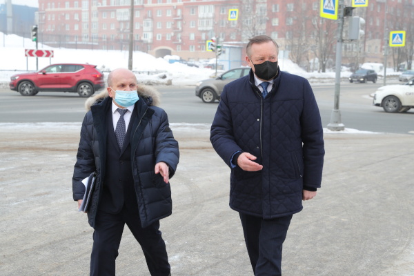Губернатор Александр Беглов провел проверку в Выборгском районе