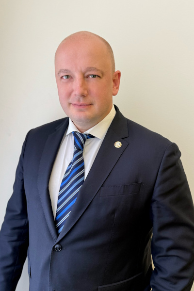 Титов Максим Николаевич