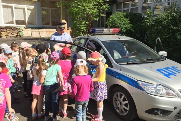 В образовательных учреждениях Фрунзенского района прошел Единый день детской дорожной безопасности