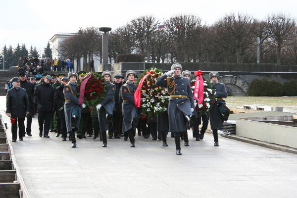 Третьего декабря Россия впервые отмечает День Неизвестного солдата