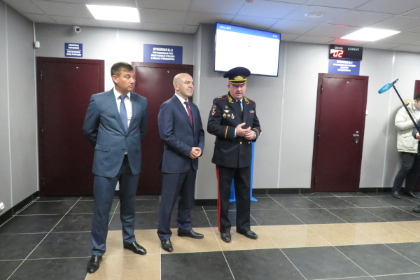 Сергей Умнов осмотрел новые помещения отдела по Невскому району Санкт‑Петербурга управления по вопросам миграции ГУ МВД России