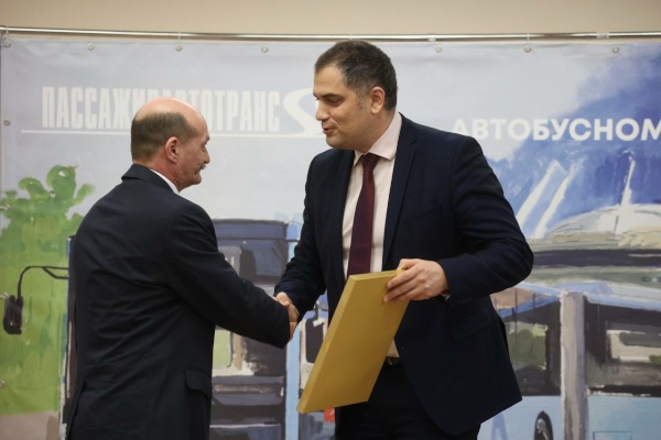 Одно из старейших транспортных предприятий Санкт‑Петербурга, Автобусный парк №2, отметил свой 90-летний юбилей