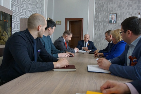 Виктор Полунин встретился с Юрием Кравцовым