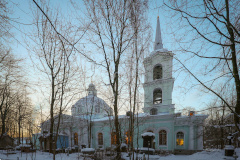 Александр Беглов принял участие в богослужении в храме Смоленской иконы Божией Матери на Васильевском острове