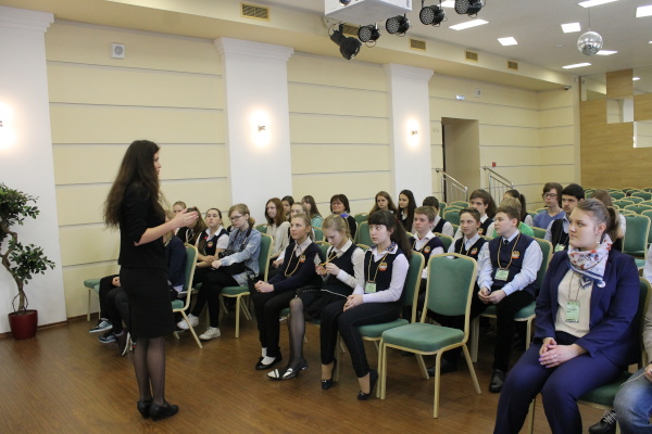 Семинар совета старшеклассников и актива ГБОУ Средняя общеобразовательная школа  №422 09.04.2016