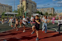 На стадионе ГБОУ СОШ № 303 Фрунзенского района начался летний «Фестиваль двора»