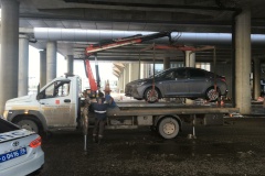 Рейд по выявлению нелегальных таксистов проведен в Пулково